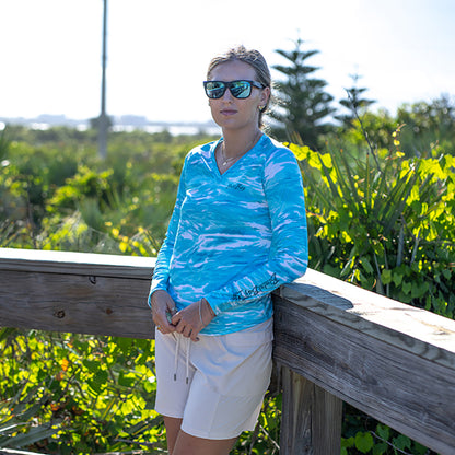 Women's Waves Long Sleeve V-Neck